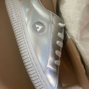 New Airwalk Pearl size 7 women’s shoes